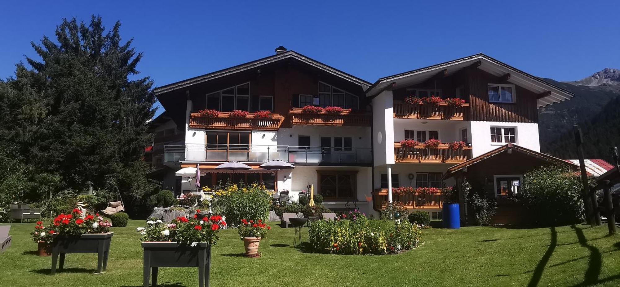 Landhaus Thaler Mittelberg Exterior photo